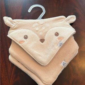 Deer print bibs